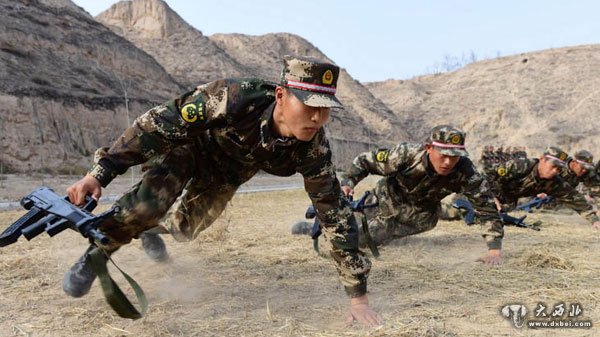 甘肅森警新兵戰術(shù)訓練塑血性