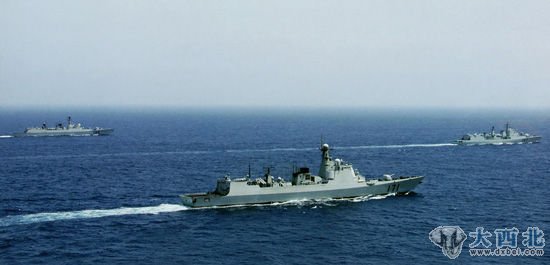 資料圖:中國海軍新型艦艇編隊在深海航行