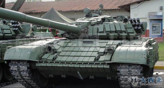 裝備委內瑞拉陸軍的俄制T-72B1型主戰坦克