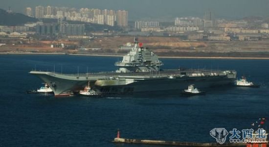 2011年12月29日瓦良格返回港口圖片(倔強的中國人供圖)