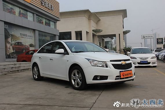 2012款科魯茲1.6T SE手動(dòng)運動(dòng)版