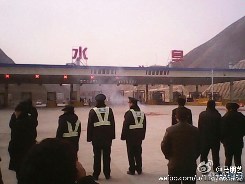 蘭秦快速通道水阜連接線(xiàn)工程通車(chē)儀式今天上午將在水阜收費廣場(chǎng)舉行