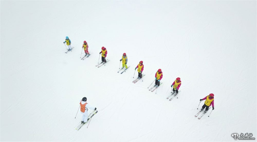 全國青少年體育冬令營(yíng)·甘肅站——“雪趣”啟新年