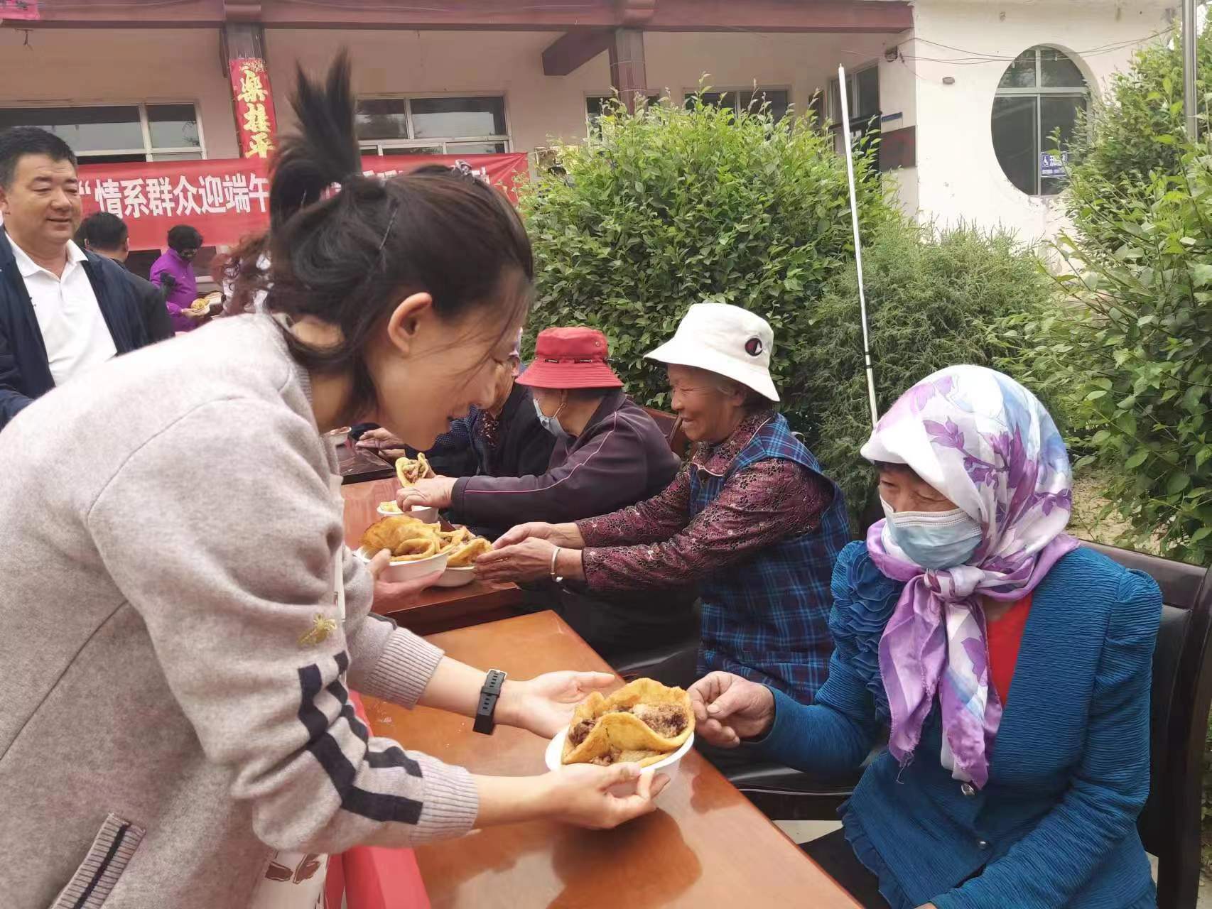 甘州區花寨鄉：情系群