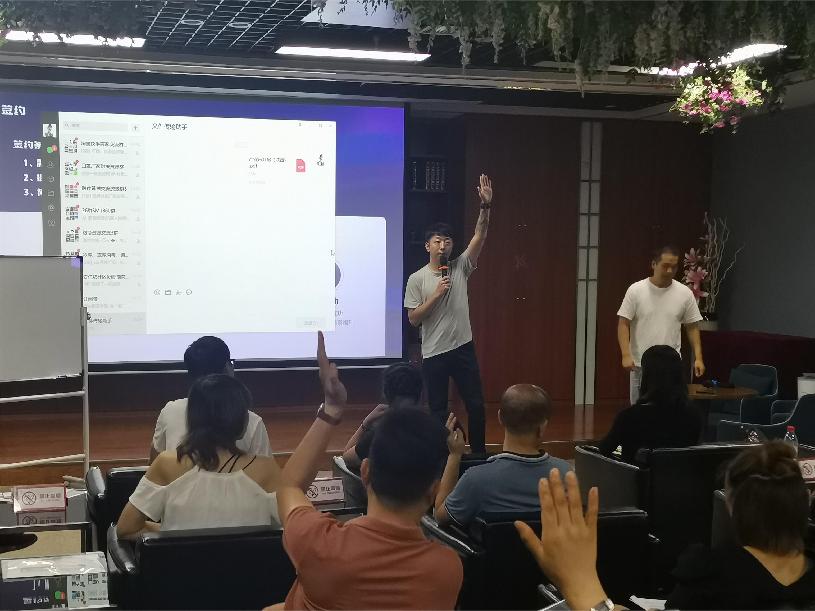 西安：社區搭臺助商戶(hù)
