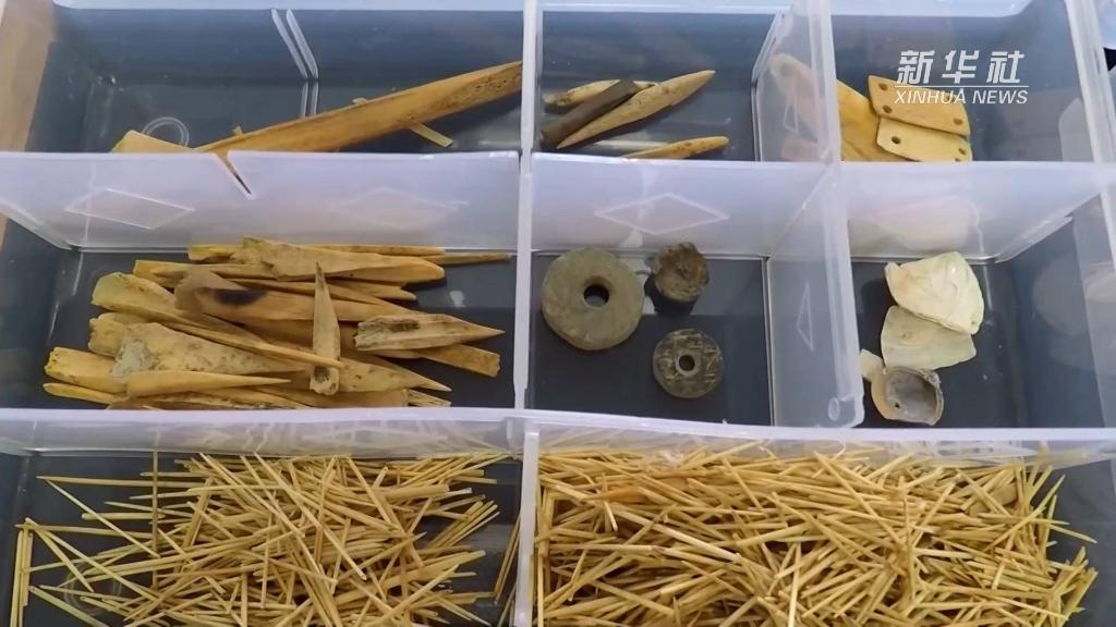 陜西石峁遺址：“石破