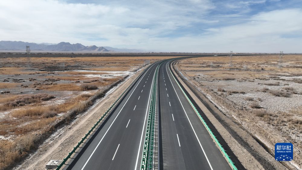 格爾木至茫崖公路擴建