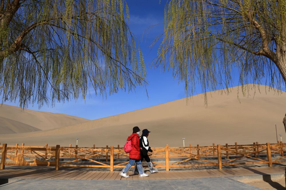 詩(shī)意中國——萬(wàn)條垂下